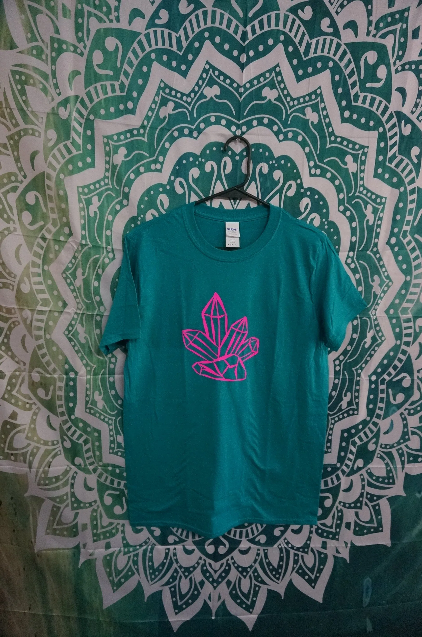 Crystals! Size Medium - Caliculturesmokeshop.com