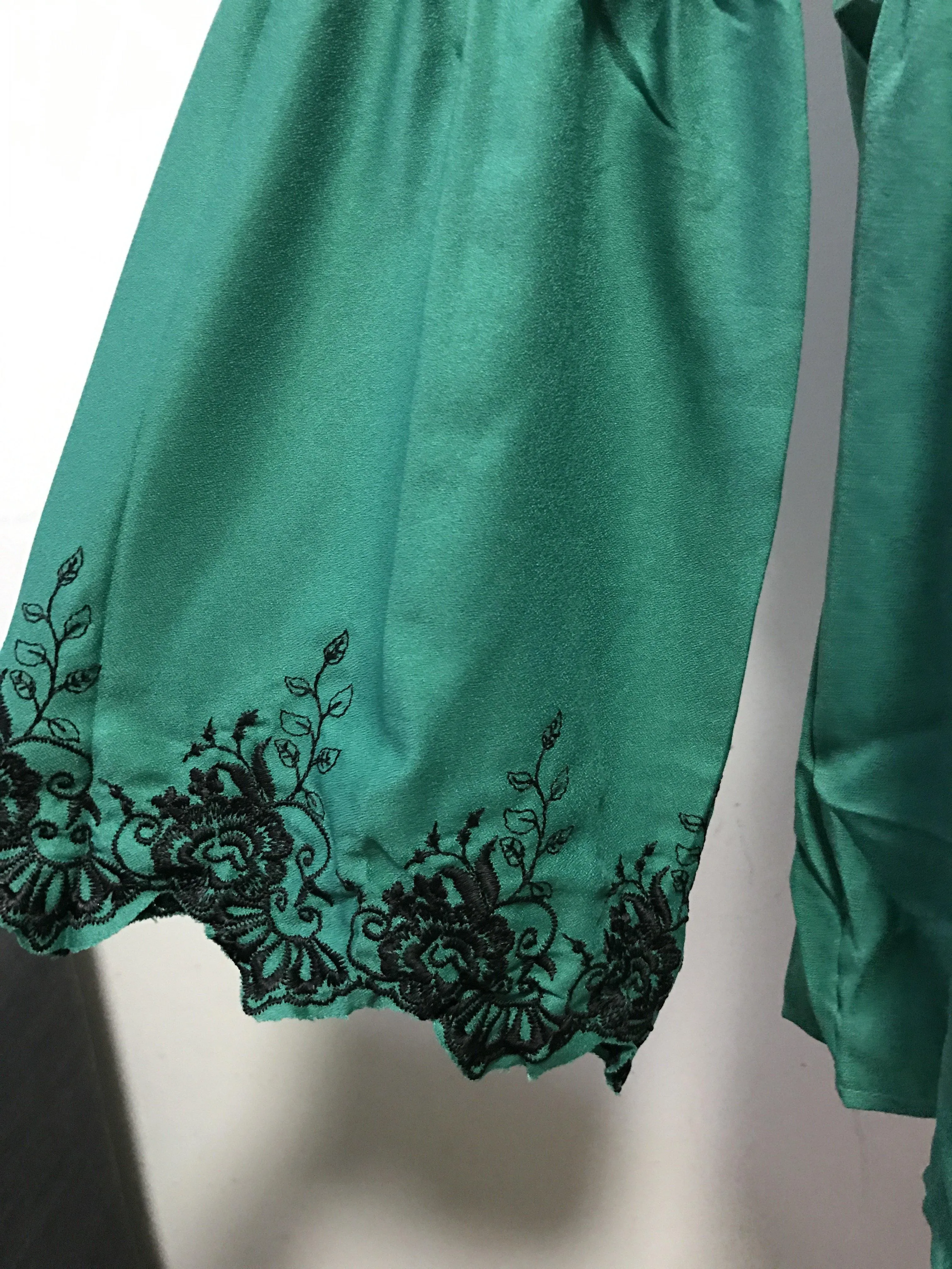 Embroidery  Tops - Nina