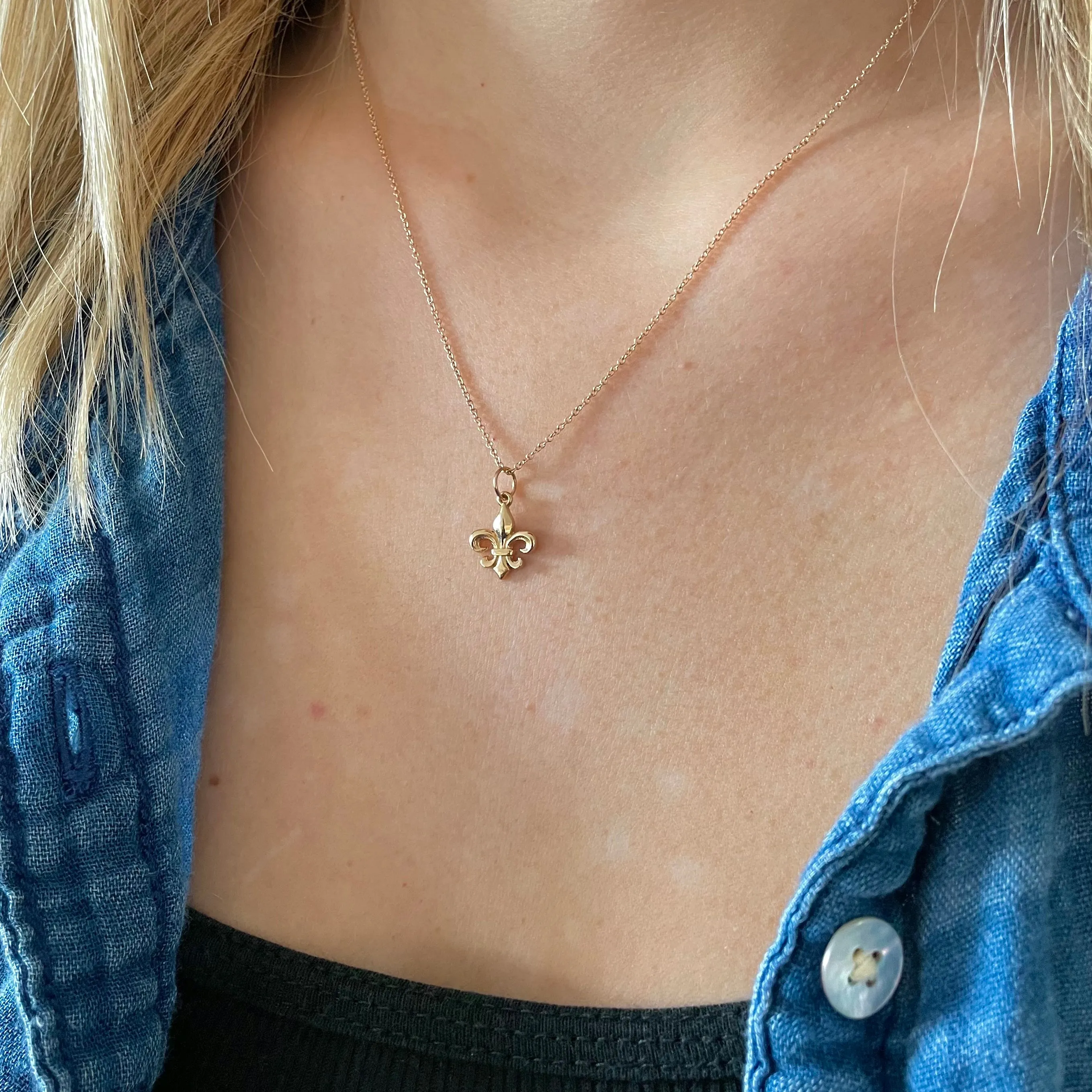 Medium Fleur de Lis Necklace